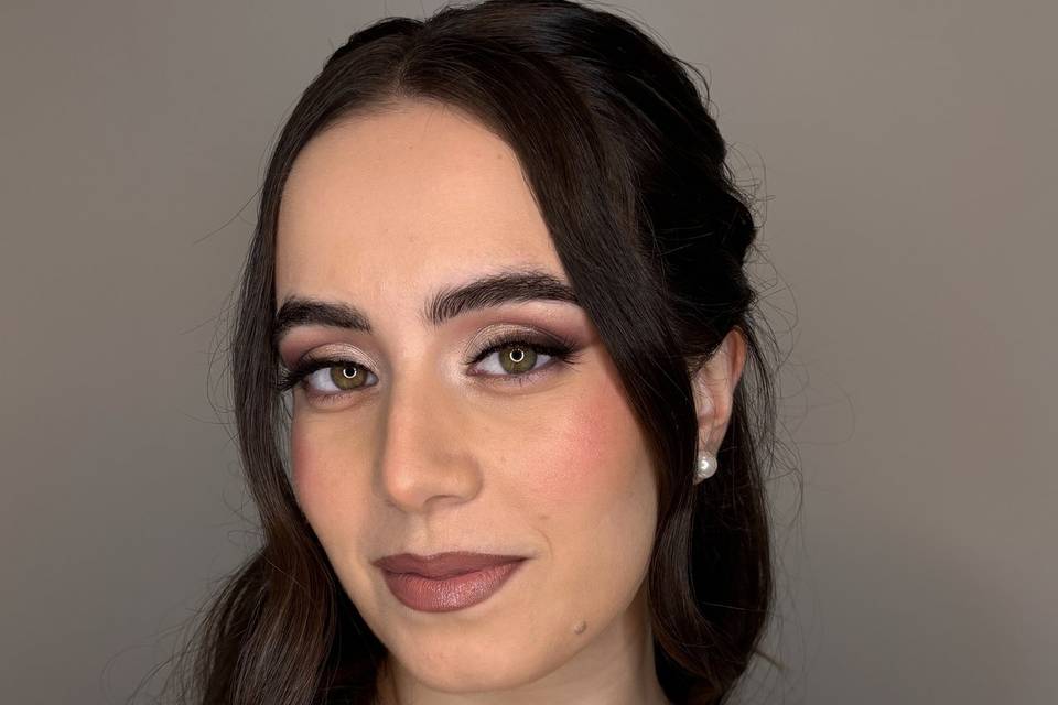 Bride make-up look