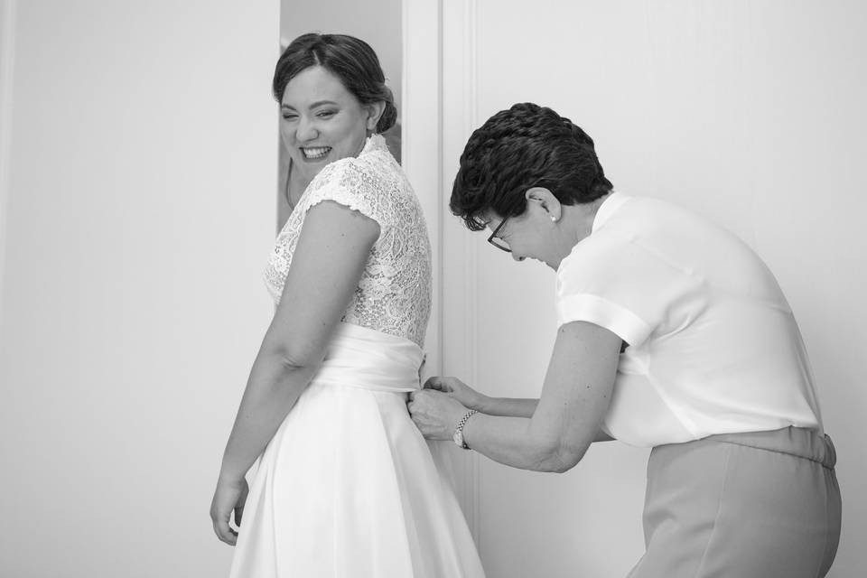 Vestizione sposa