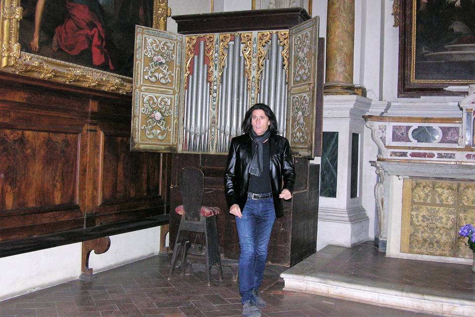 Antico organo in Chiesa