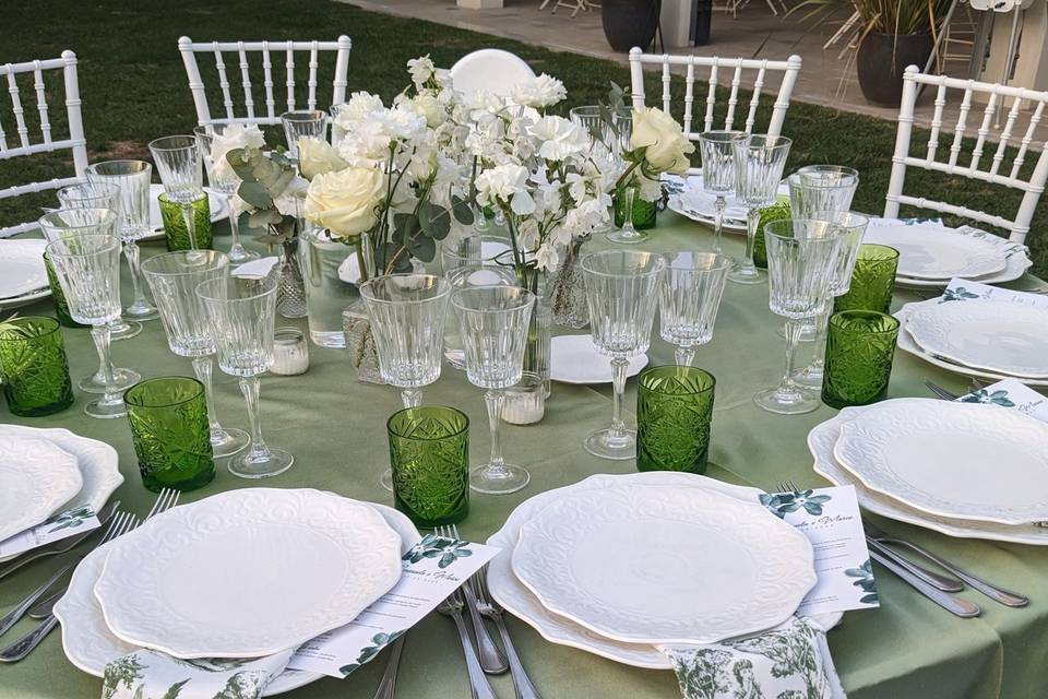 Allestimento bianco e verde