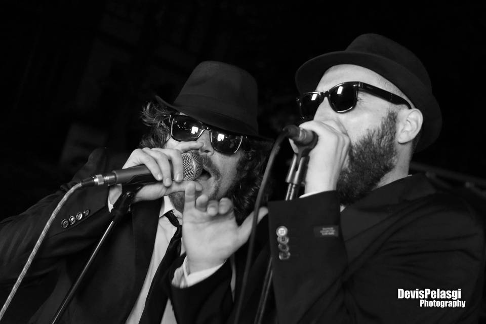 In Missione per Conto di Dio - a Blues Brothers Duo