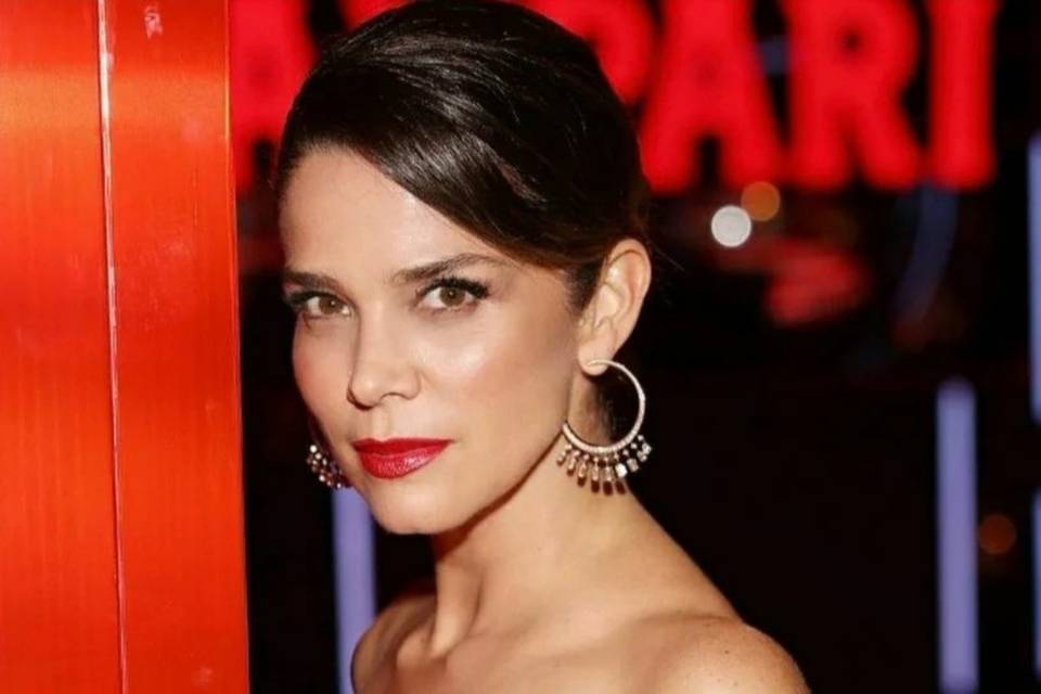 Glam for Juana Acosta