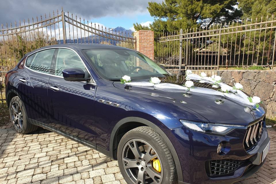 Maserati Levante ghirlanda