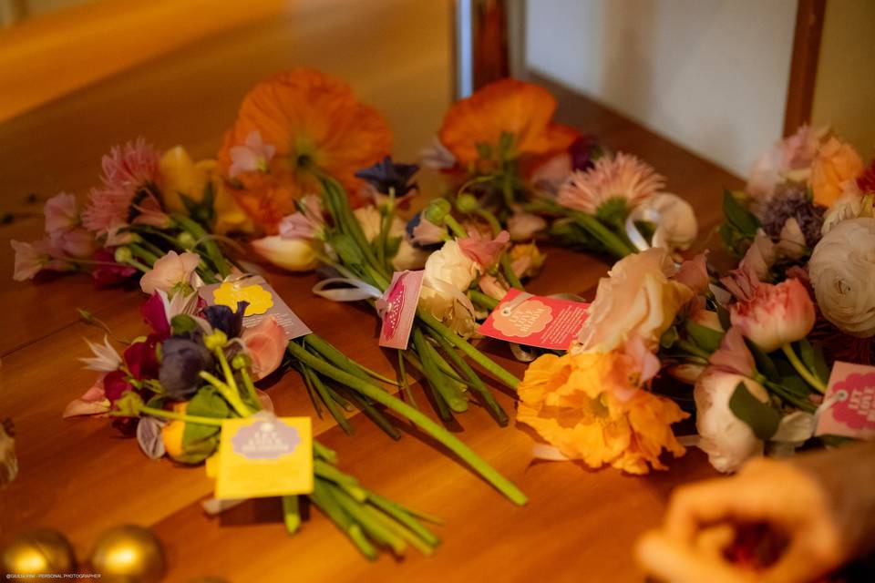 Flower tag A+R