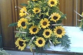 Composizioni floreali con girasoli