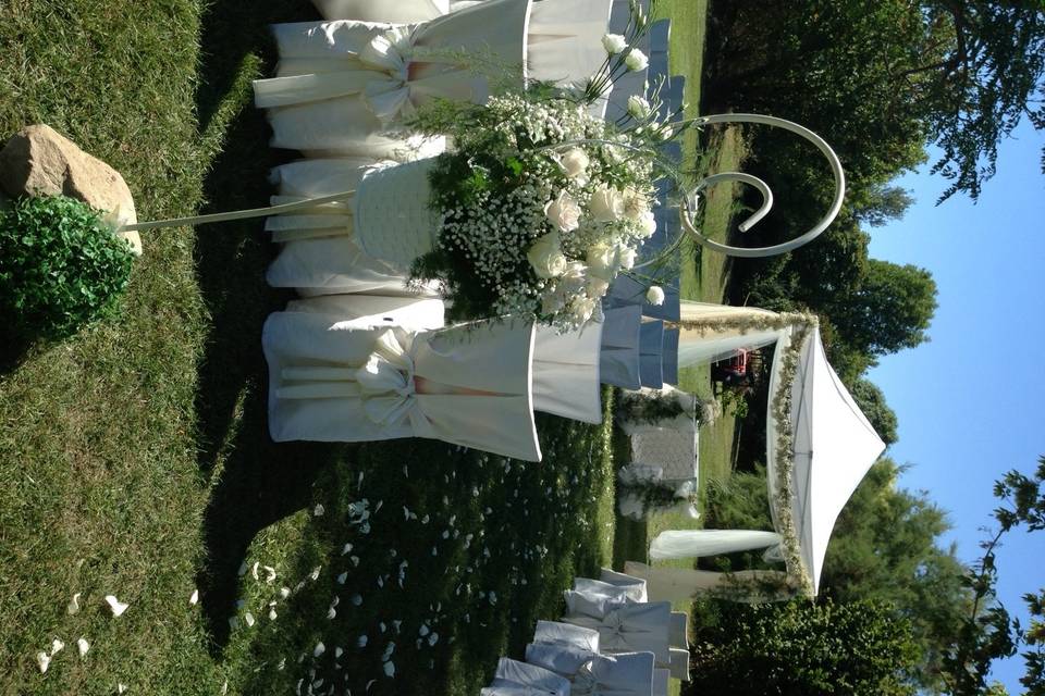 Cerimonia in giardino