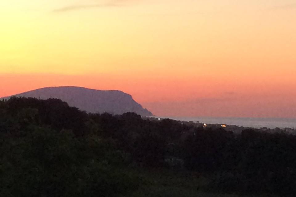 Vista del Conero al tramonto