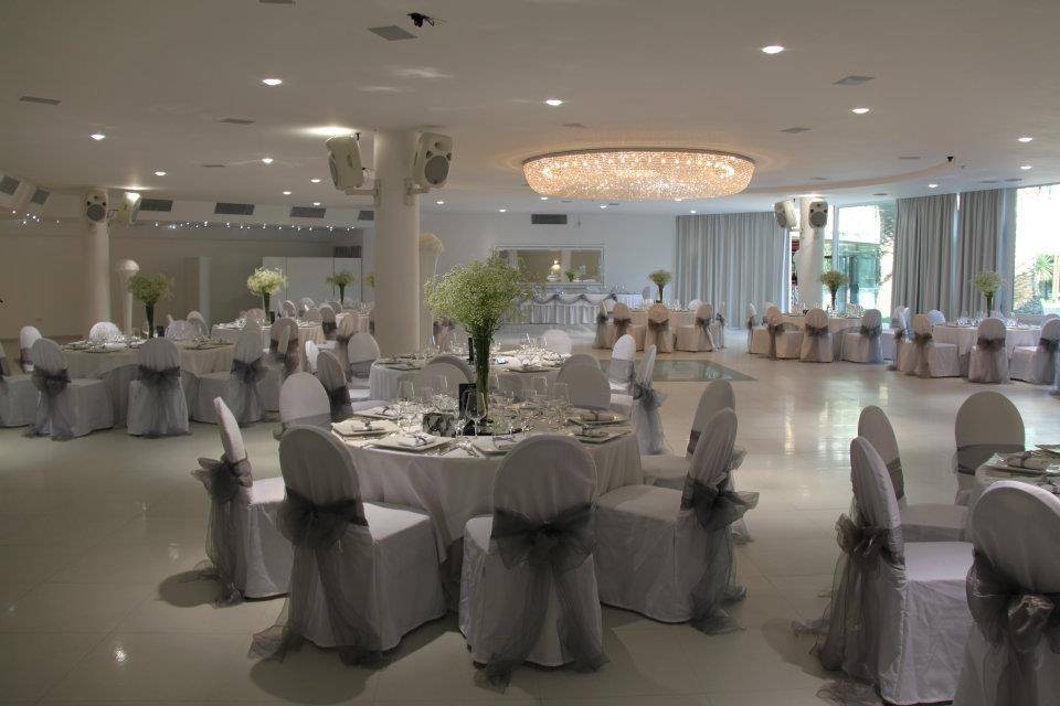 Sala bianco e grigio