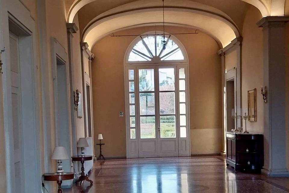 La sala piano inferiore