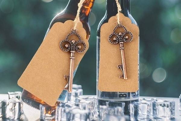 Keys favors wedding