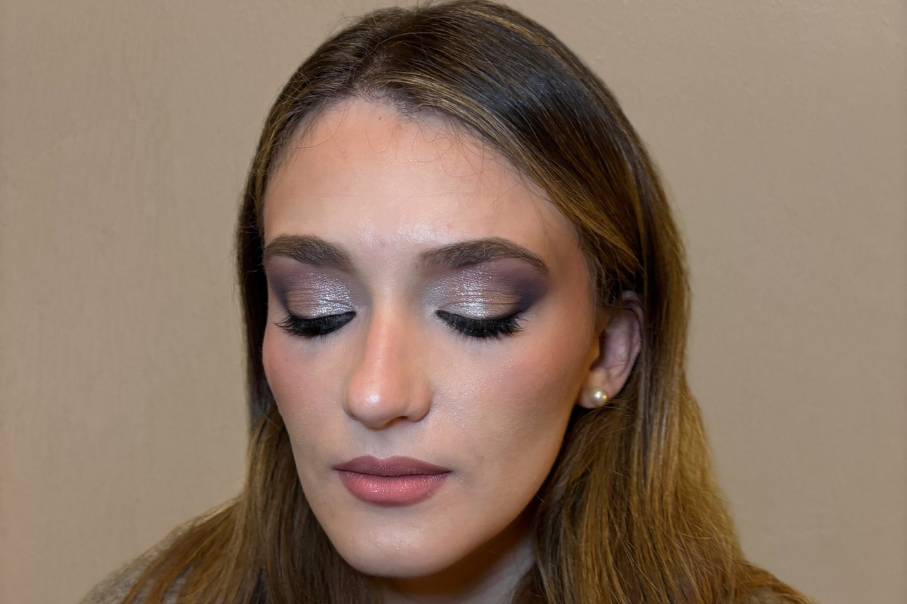Make up viola