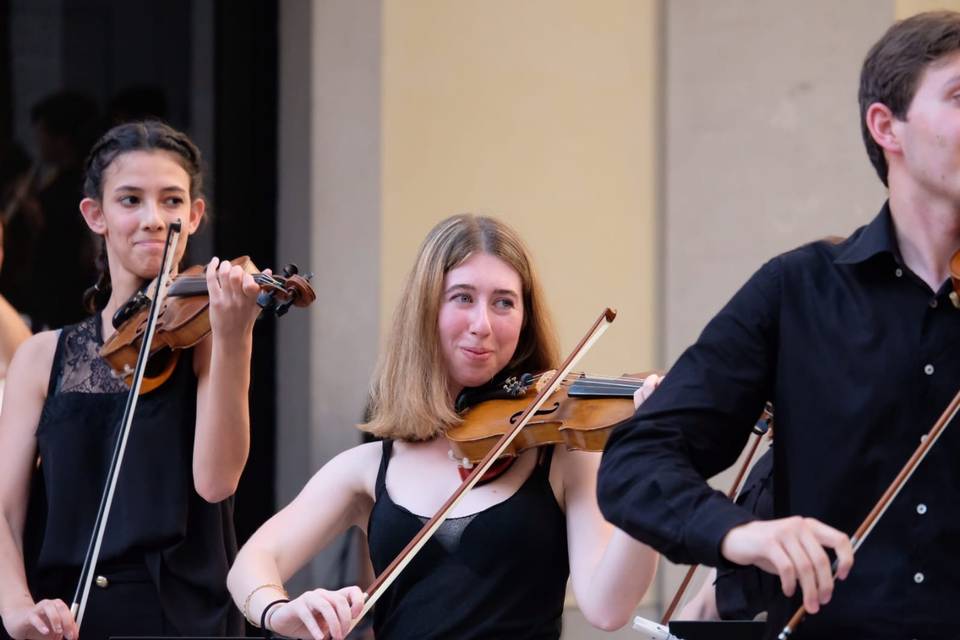 Gaia e altri violini