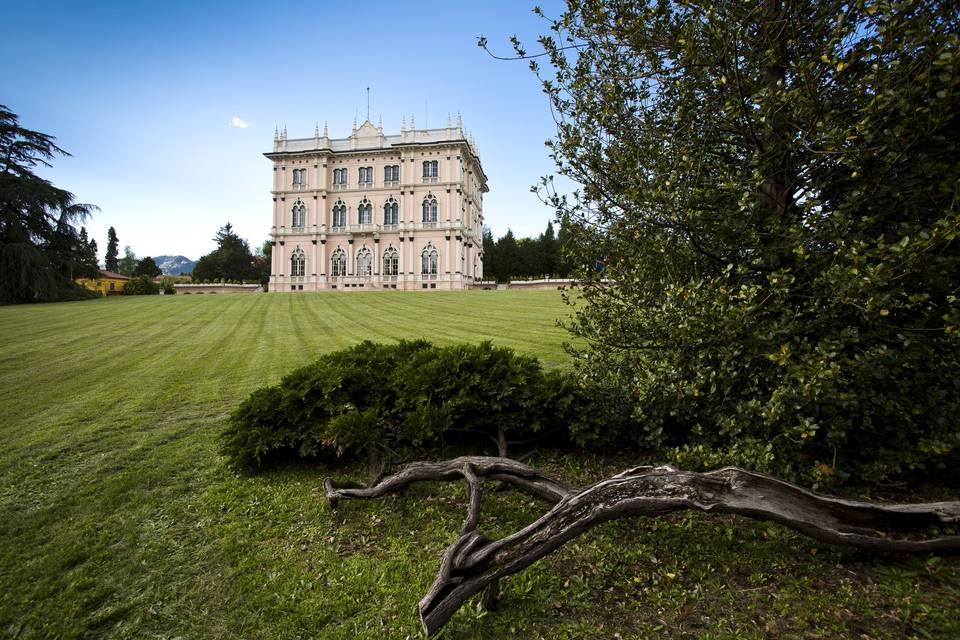 Villa Andrea Ponti