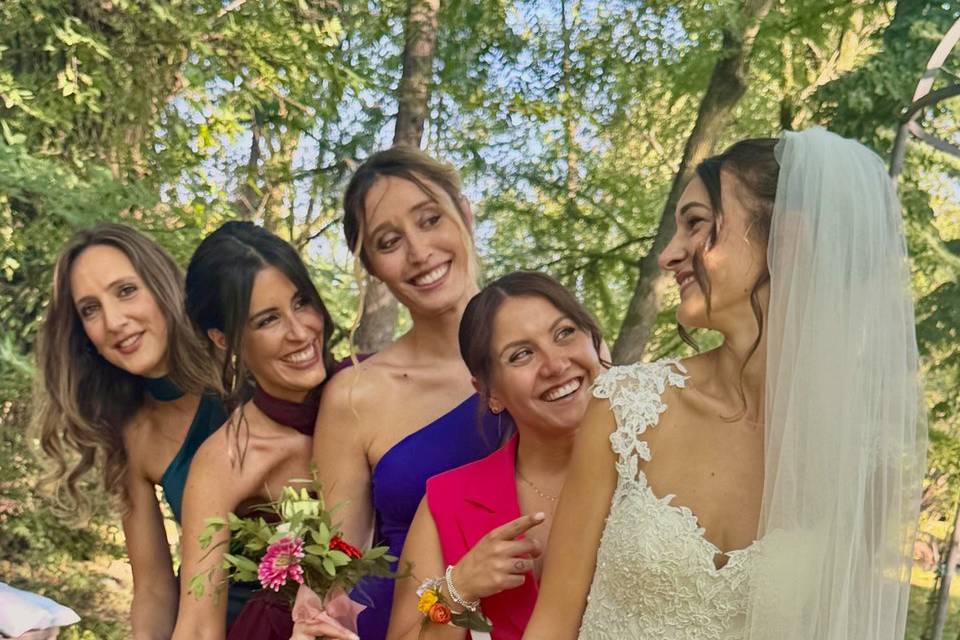 Sposa e damigelle