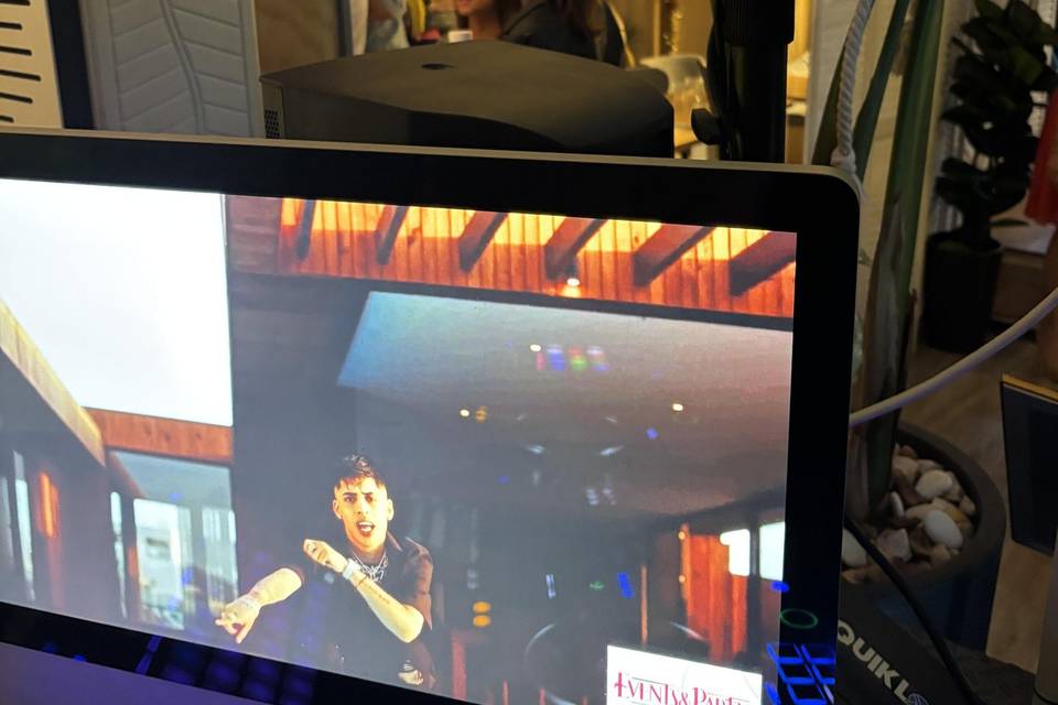 Dj