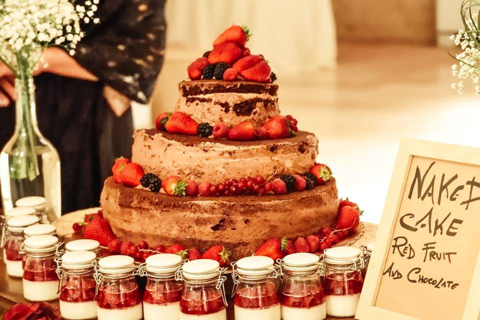 Naked cake