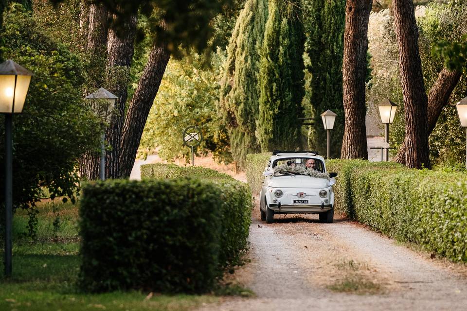 L'arrivo degli sposi