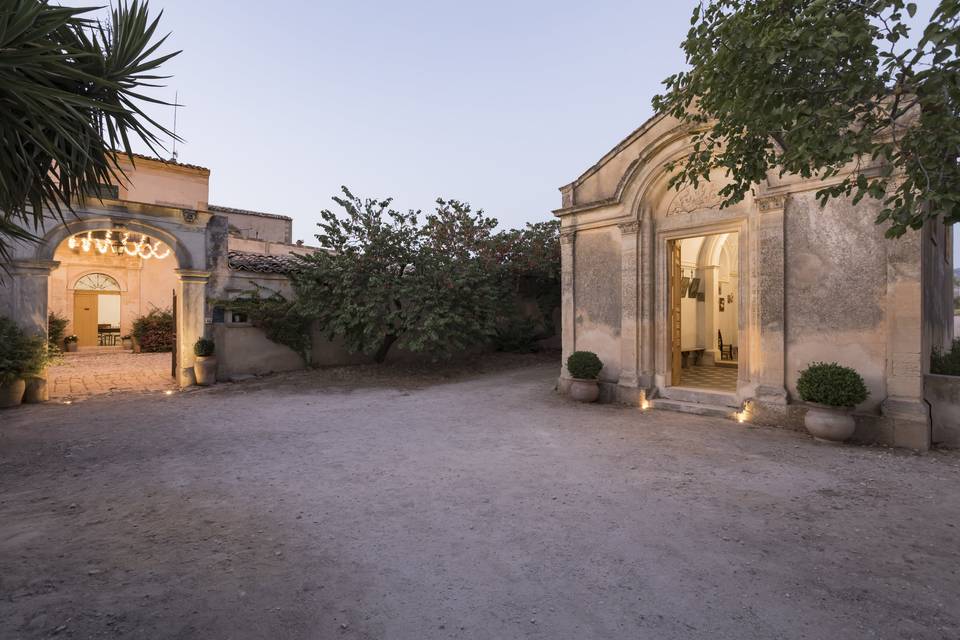 Ingresso e Chiesetta