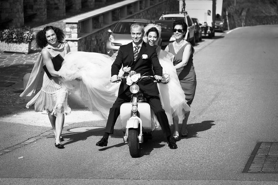 Arrivo sposa in lambretta