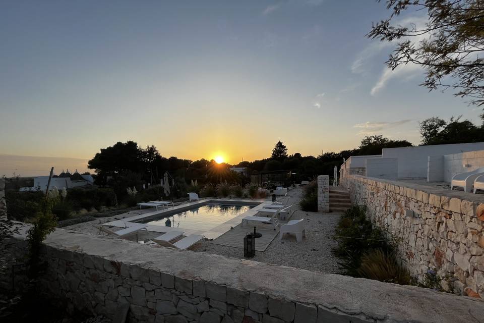 Tramonto in piscina