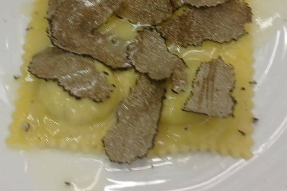 Raviolone al tartufo