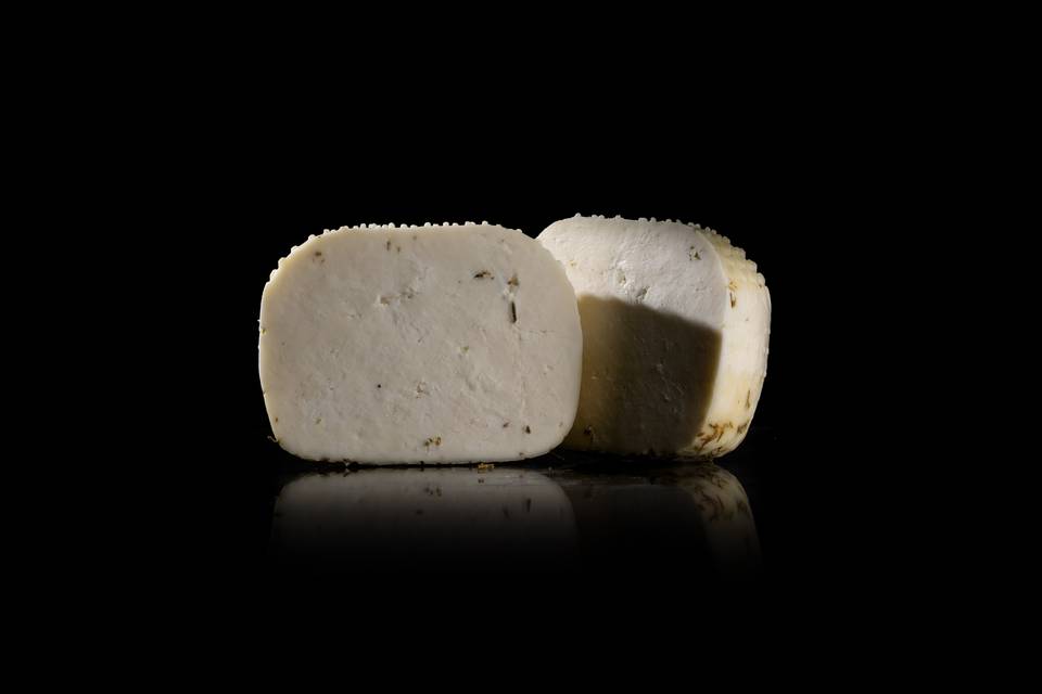 Caciotta al rosmarino