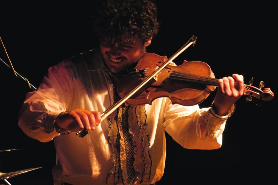 Francesco, violino e voce