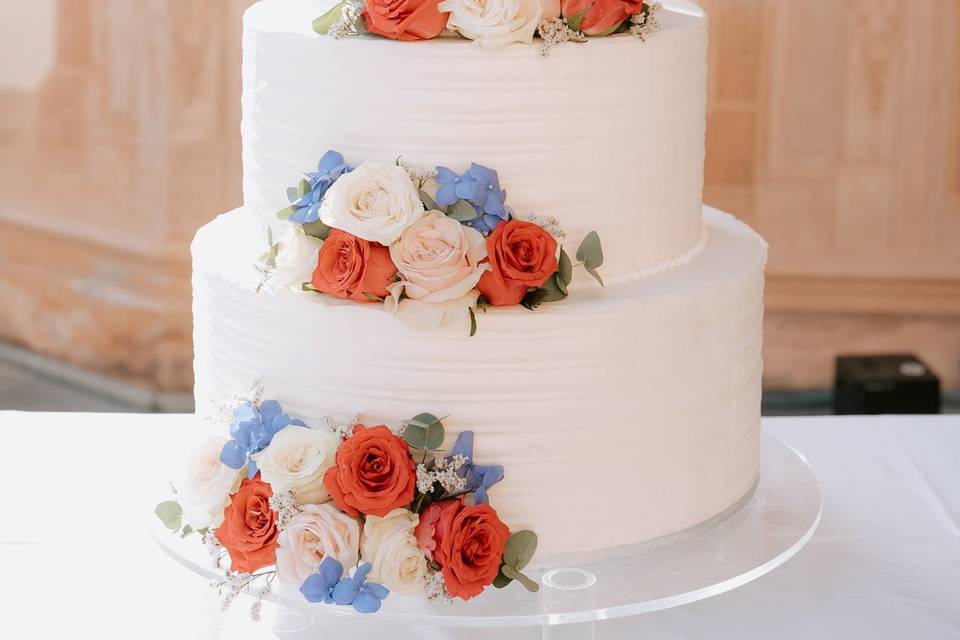 WEDDING CAKE