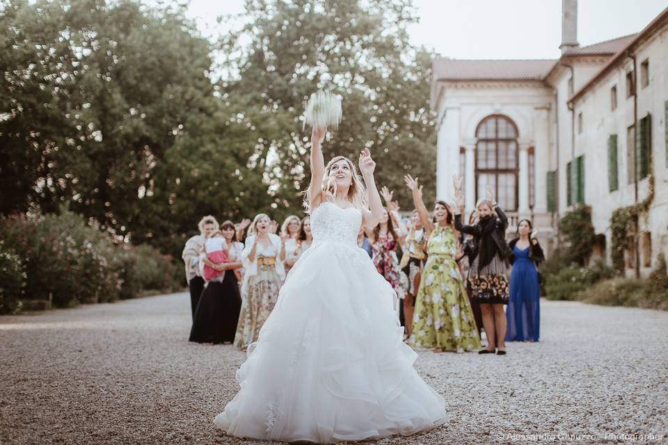 Il lancio del bouquet