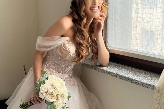 Mihaela MUA