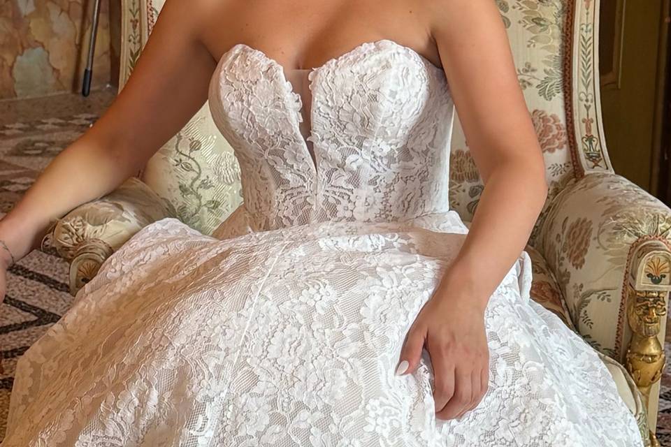 Mihaela MUA