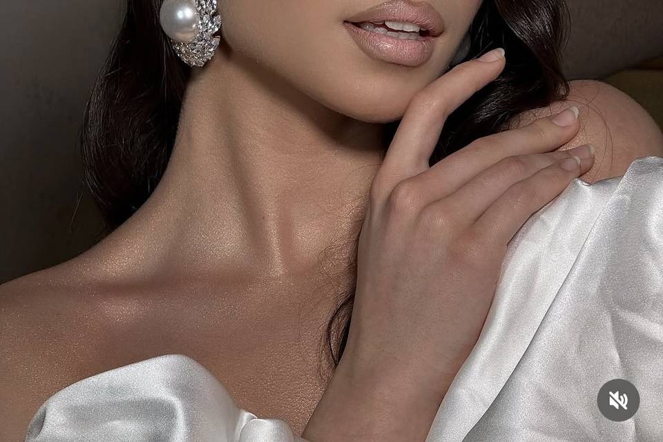 Mihaela MUA