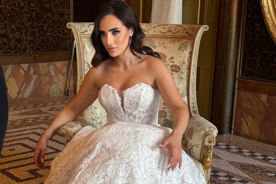 Mihaela MUA