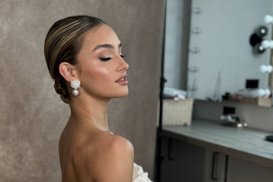 Bridal-makeup