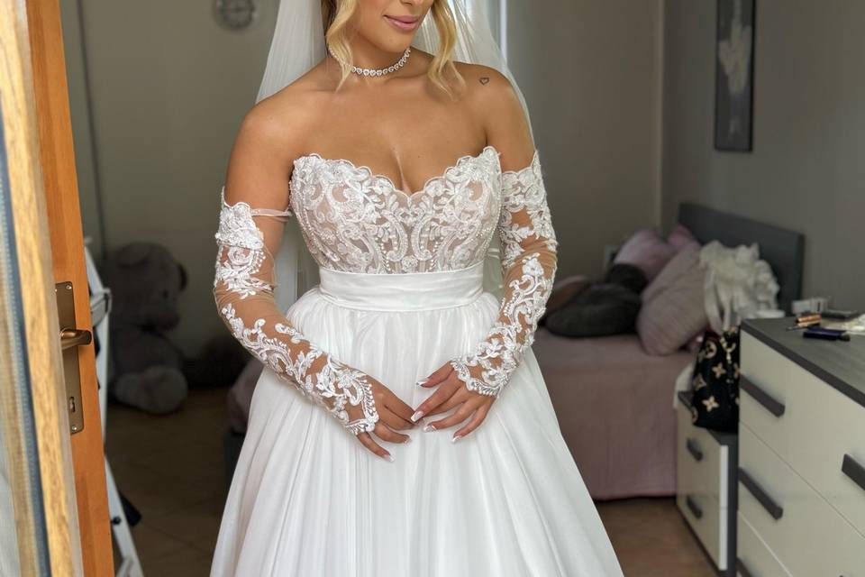 Mihaela MUA
