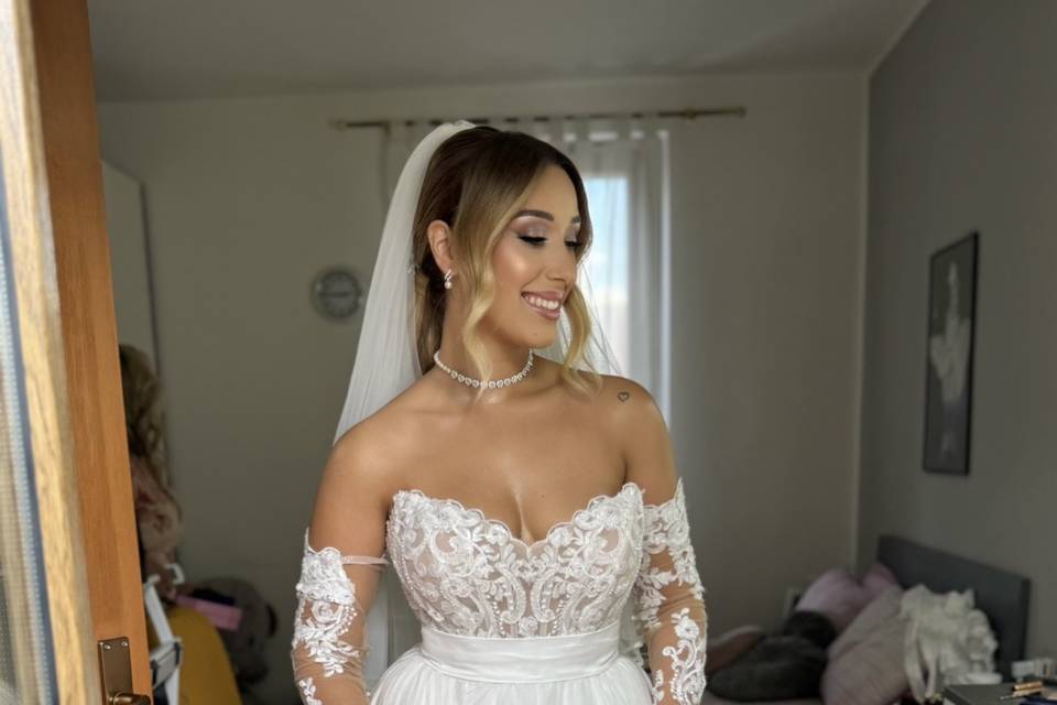 Mihaela MUA