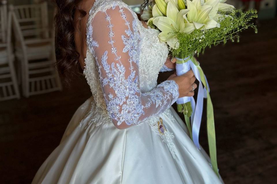 Mihaela MUA