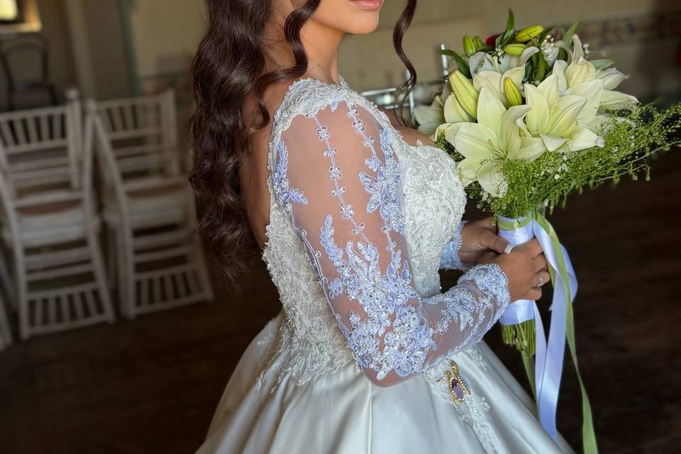 Mihaela MUA