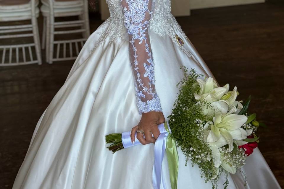 Mihaela MUA