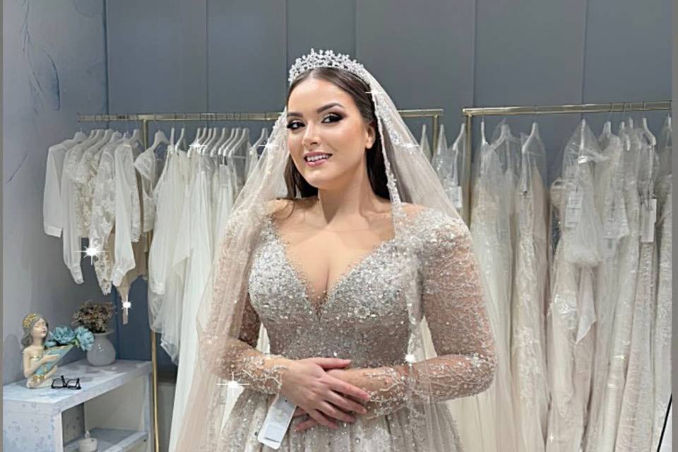 Mihaela MUA