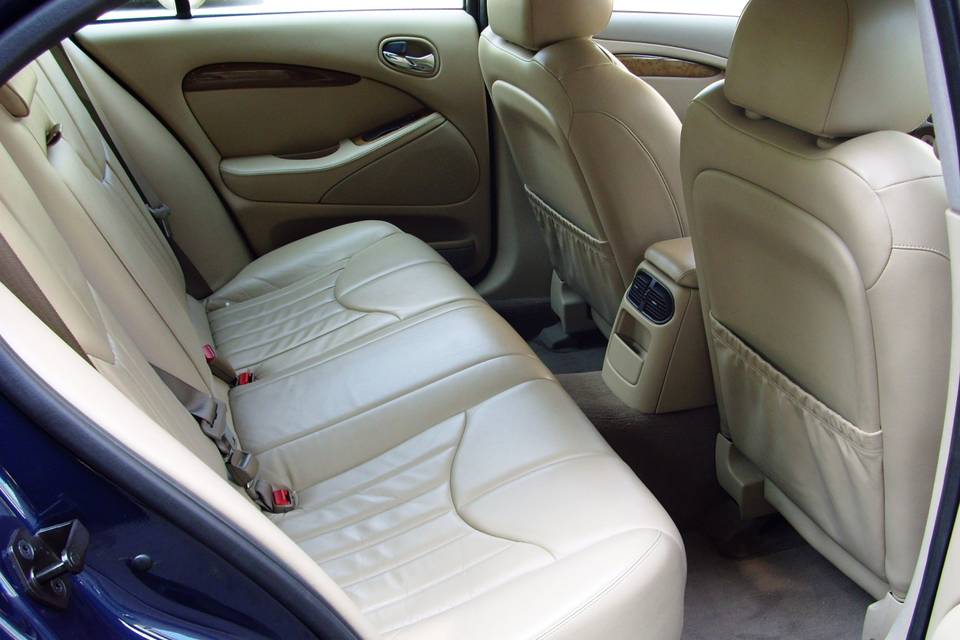 Jaguar S-Type interni