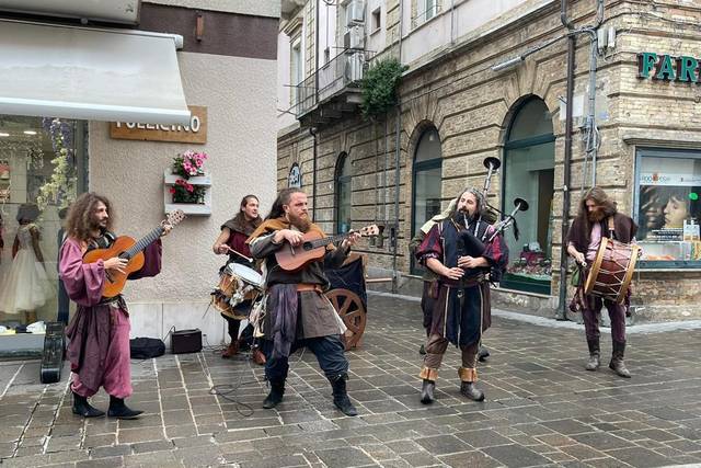 Giullari di Spade