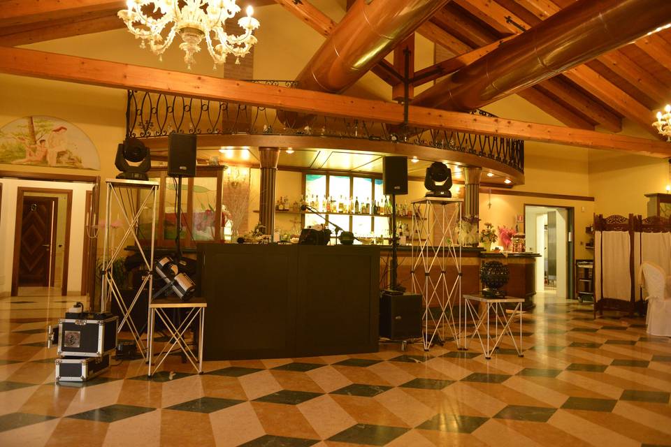 Dj Set allestito in ristorante