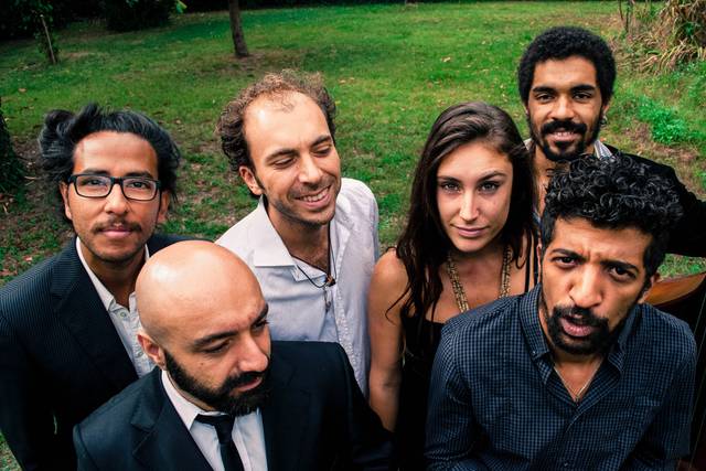 Insolito Groove