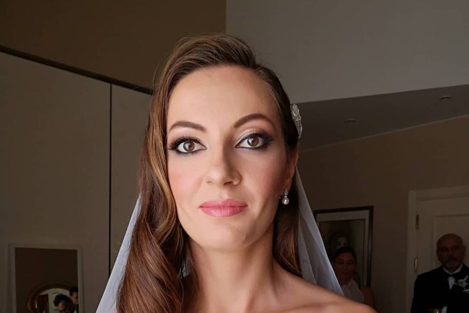 Bridal make up