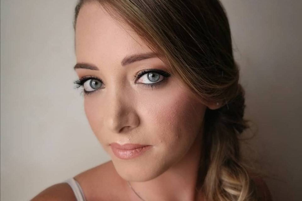 Bridal make up