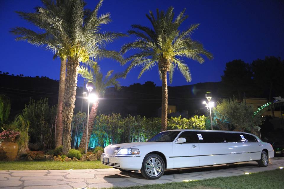 Lincoln town car