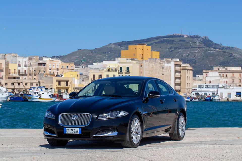 Jaguar xf exclusive