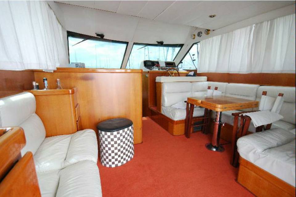 Yacht Uniesse 46 fly (15mt)