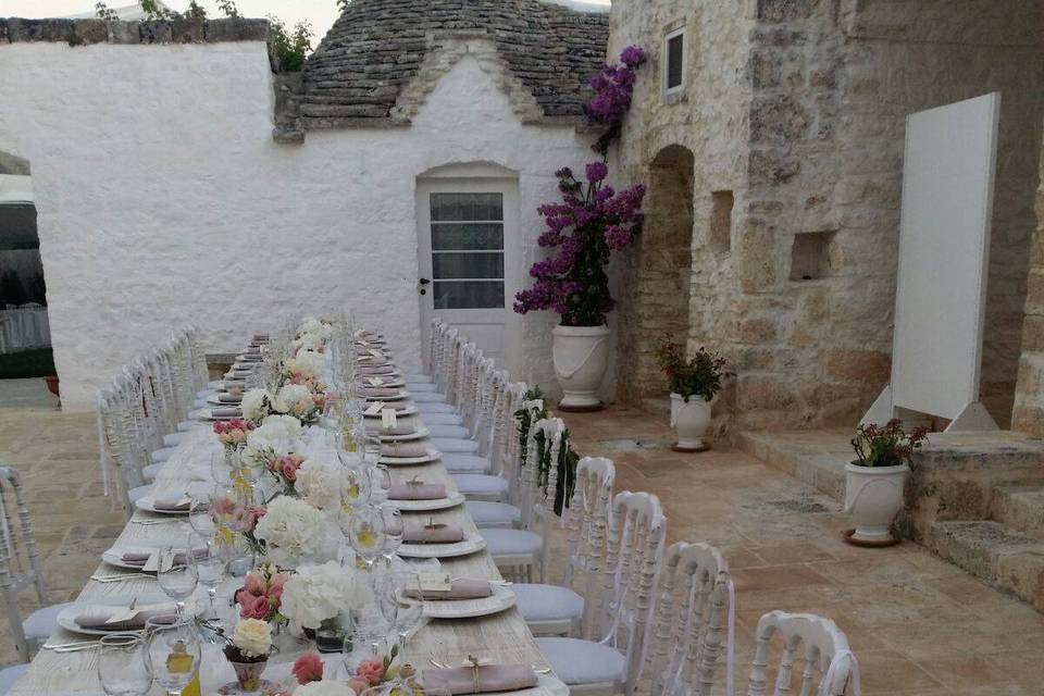 Matrimonio nel cortile